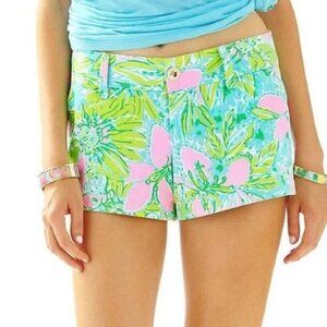 Lilly Pulitzer Walsh Short in Coconut Jungle